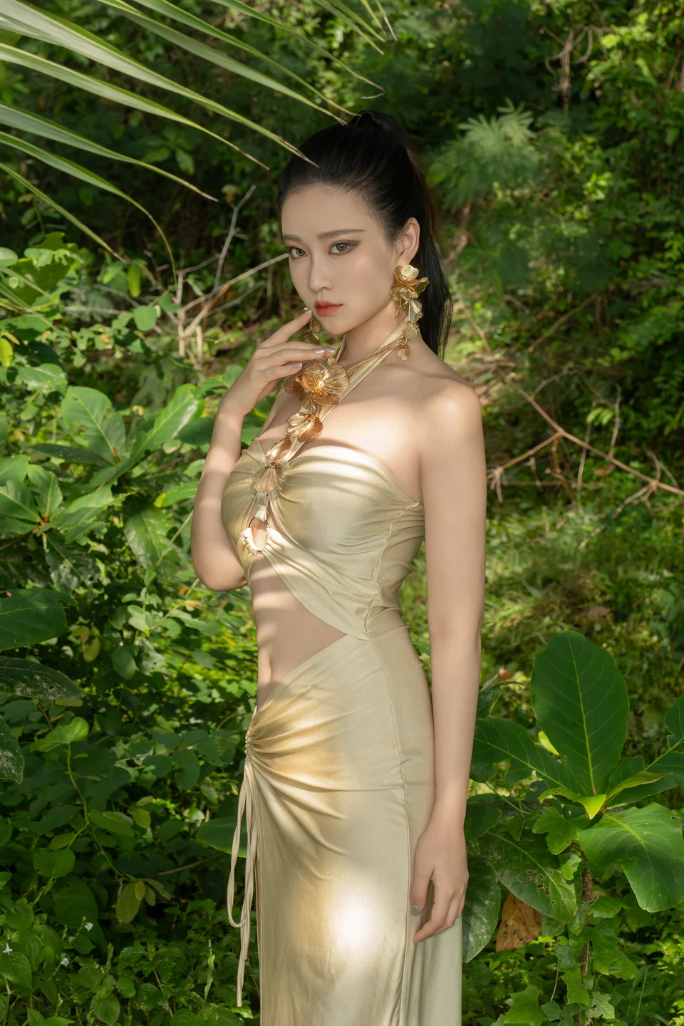 年年 - 海边维纳斯 [80P-549MB] tg@simisebaisi 【丝足阁】043.webp